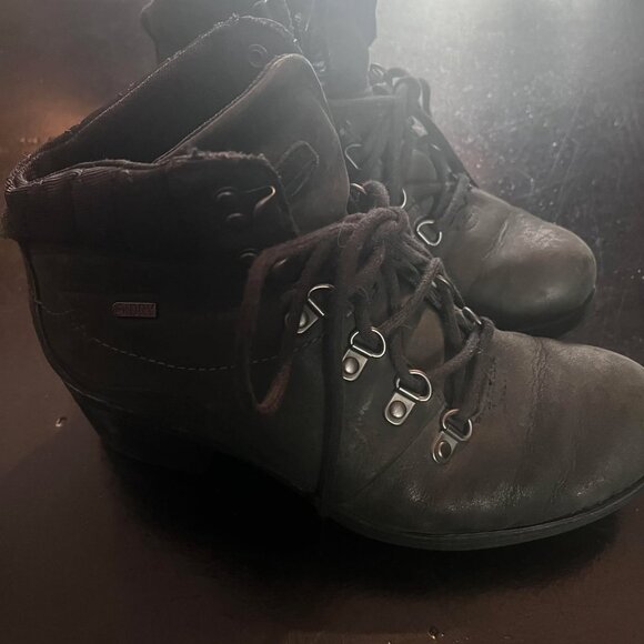 Merrell Women's Chateau Mid Lace Waterproof Snow Boot - Picture 4 of 5